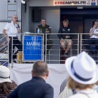 Yann Elies participe à une conférence sur le car podium de la marine avec les acteurs du sauvetage en mer de la base aéronavale de Lanvéoc Poulmic dans les fêtes maritimes internationales de Brest du 13 au 19 juillet 2016.